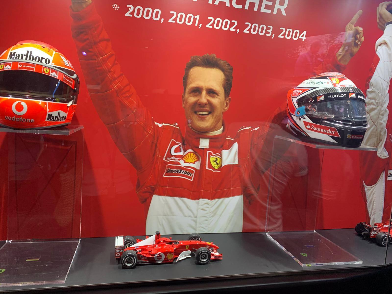 Zdjęcie Wycieczka - Maranello Ferrari (3)a2c79ae0-df1a-4dd6-9700-6bf538e271bc.jpg w galerii Wycieczka po Europie